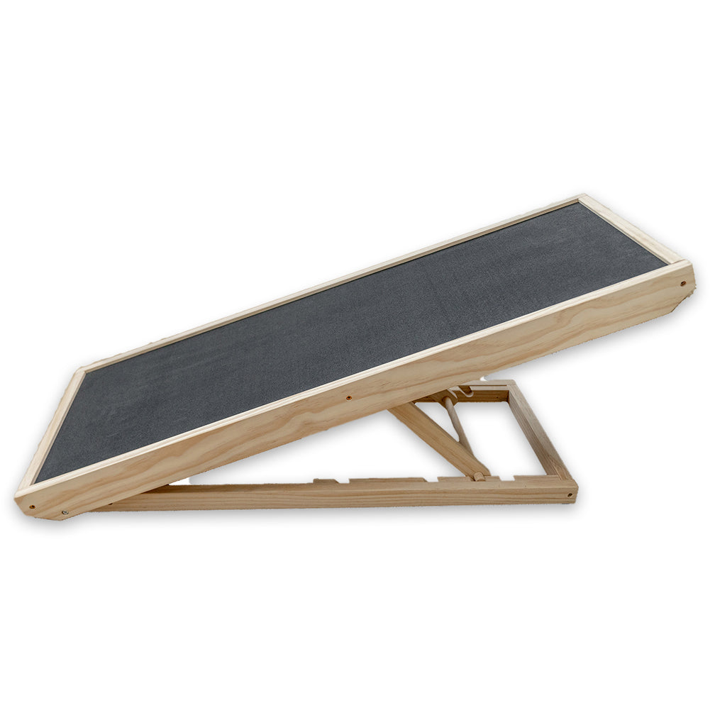 CalmRamp - En justerbar träramp för hundar